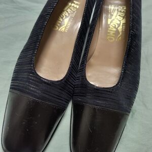 Ferragamo Couture Blue-Black Low Heels 8.5AAA
